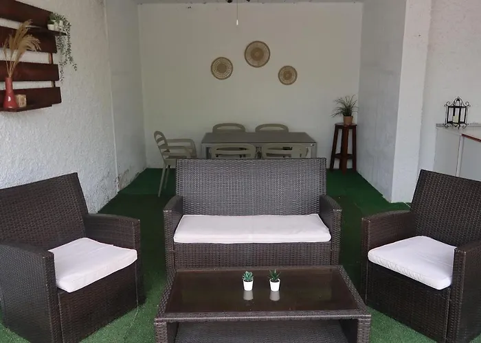 Casas Adosadas Lambda 5* Альмуньекар