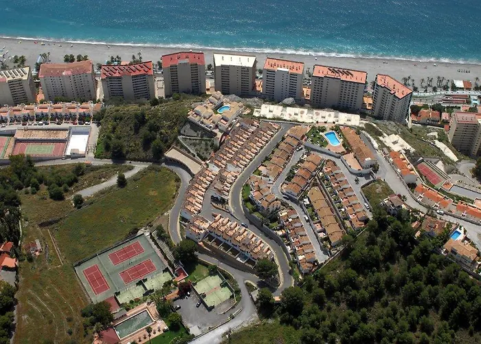 Casas Adosadas Lambda 5* Альмуньекар